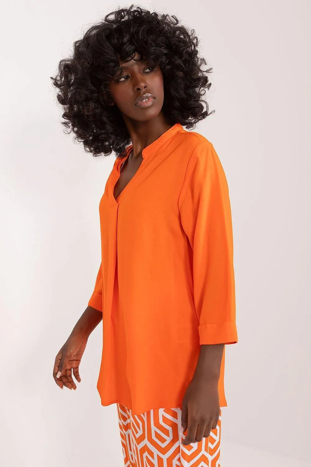 Chic V-Neck Viscose Blouse for Effortless Elegance