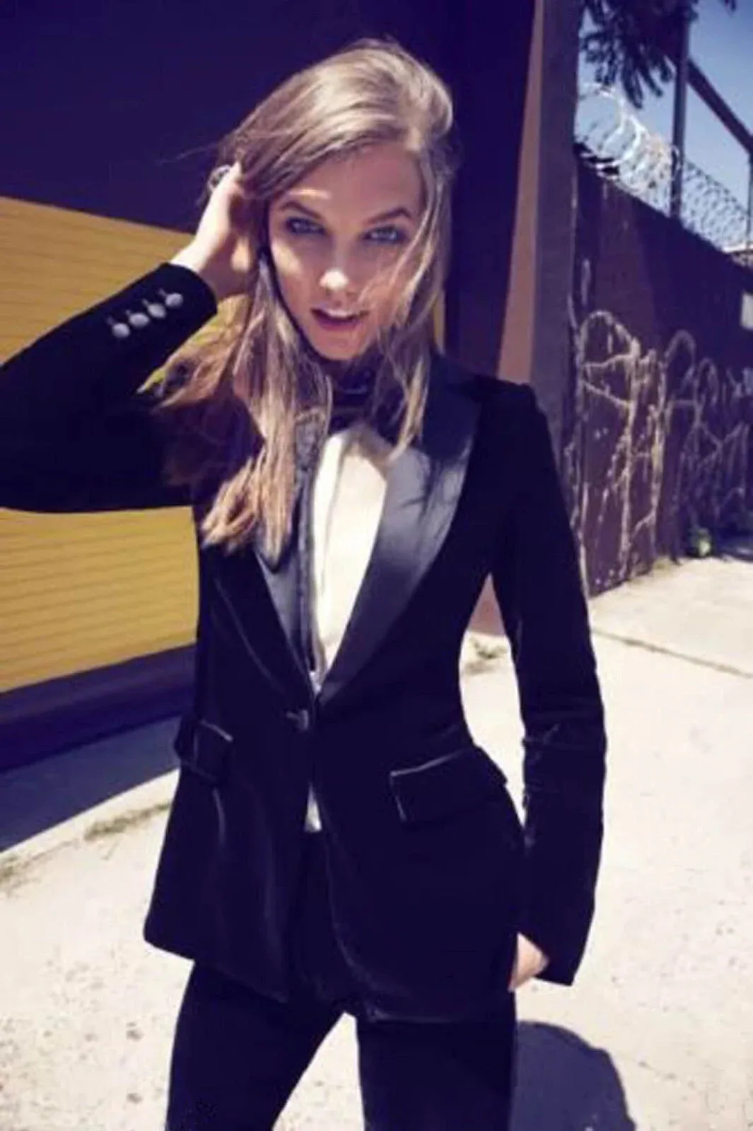 Lady Boss Western New Women Stylish Party Wear Slim Fit Black Velvet Tuxedo Sports Blazers Jackets