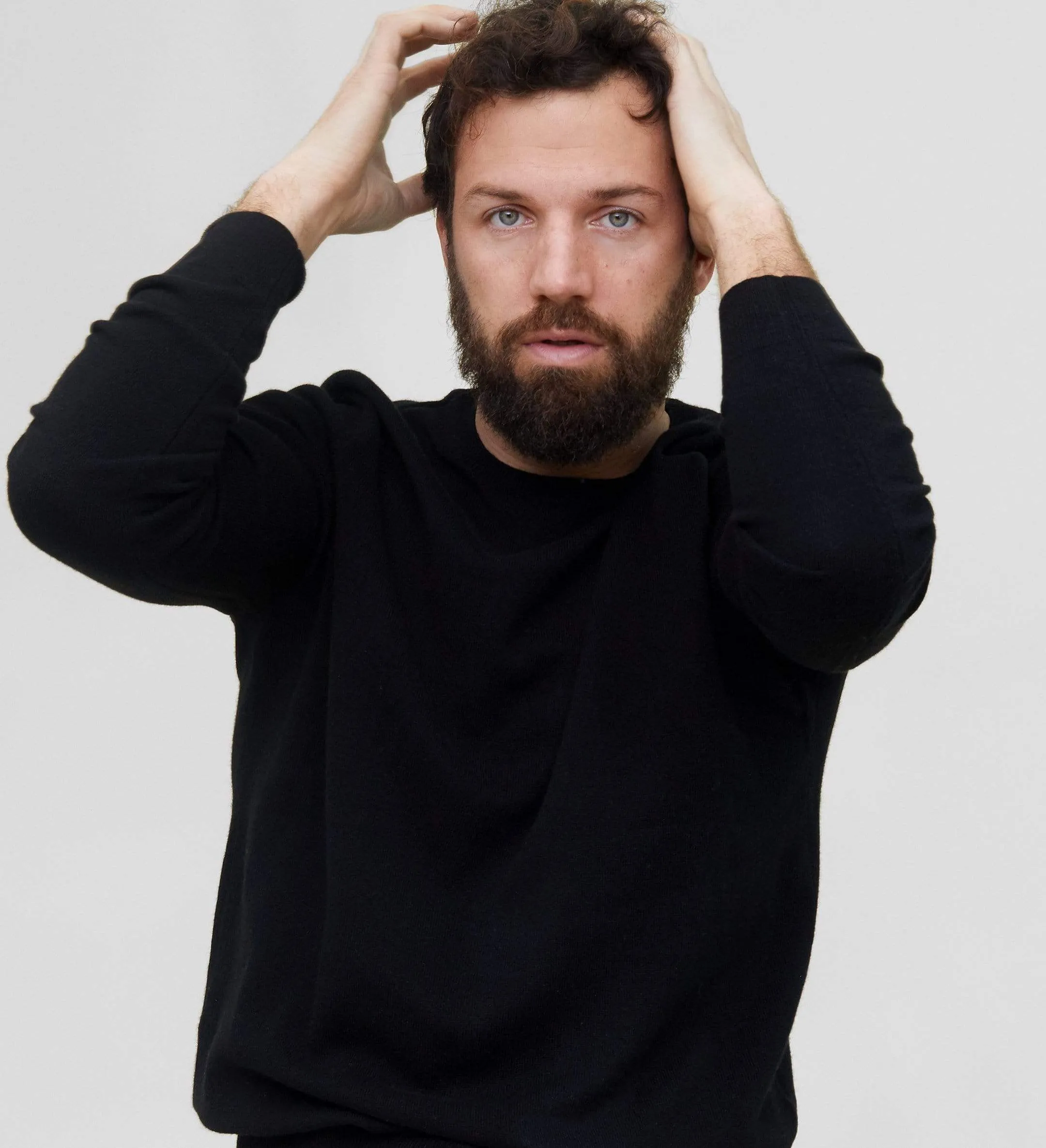 The Men’s Basic Crewneck Cashmere Sweater