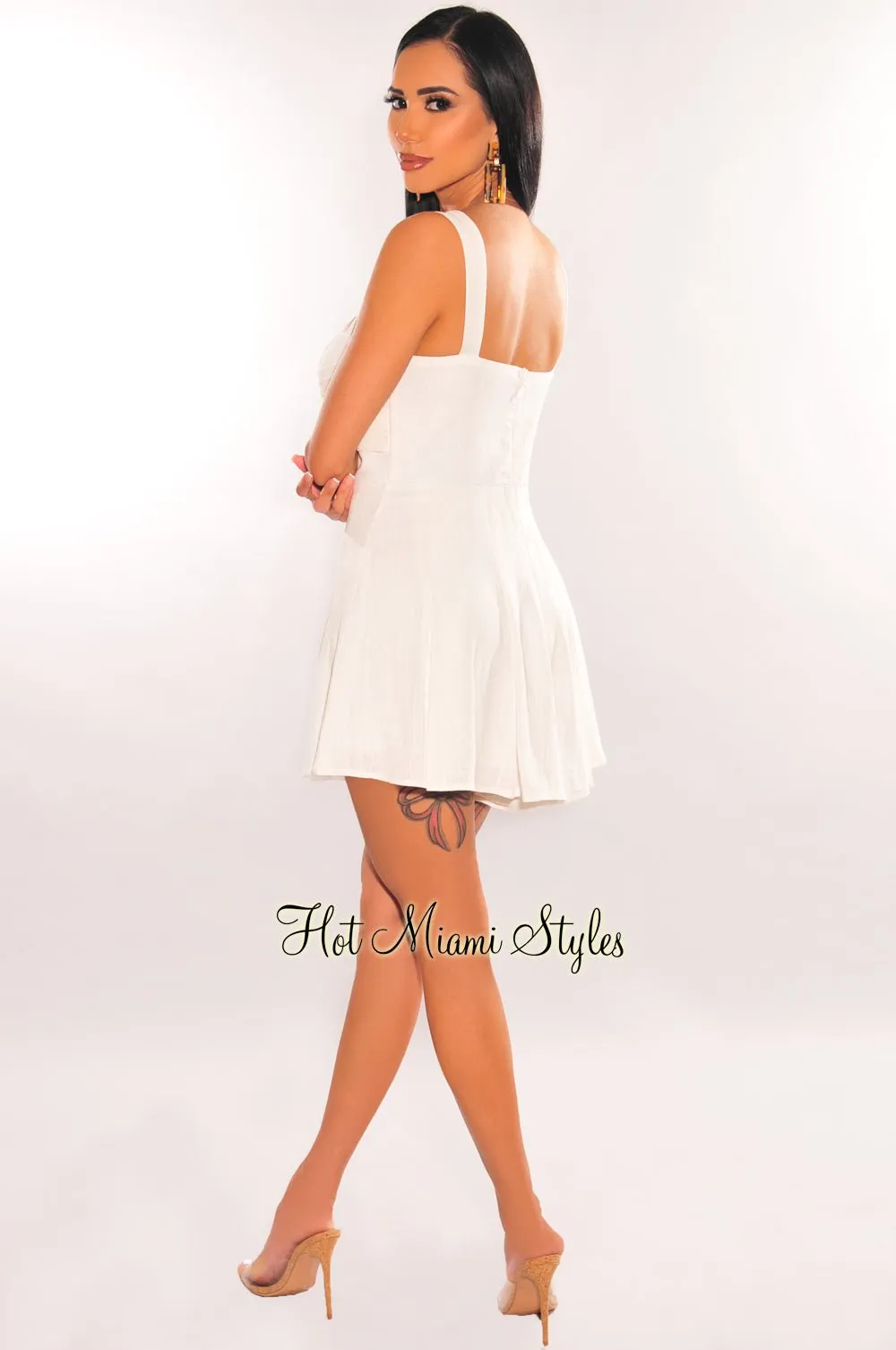 White Linen Padded Sleeveless Sweetheart Romper